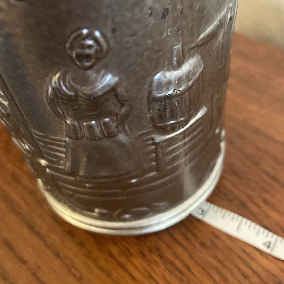 5/$10❤️❤️❤️Vintage German Glass Stein with Resin Lid - Picture 8 of 8